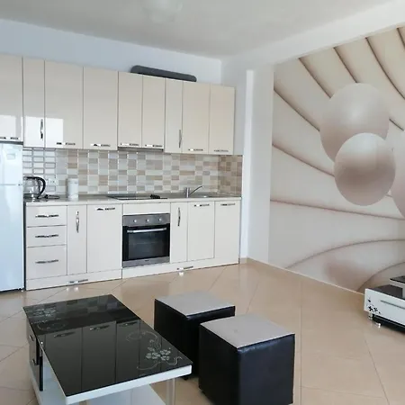 Apartment Bilal Golemi Sea View